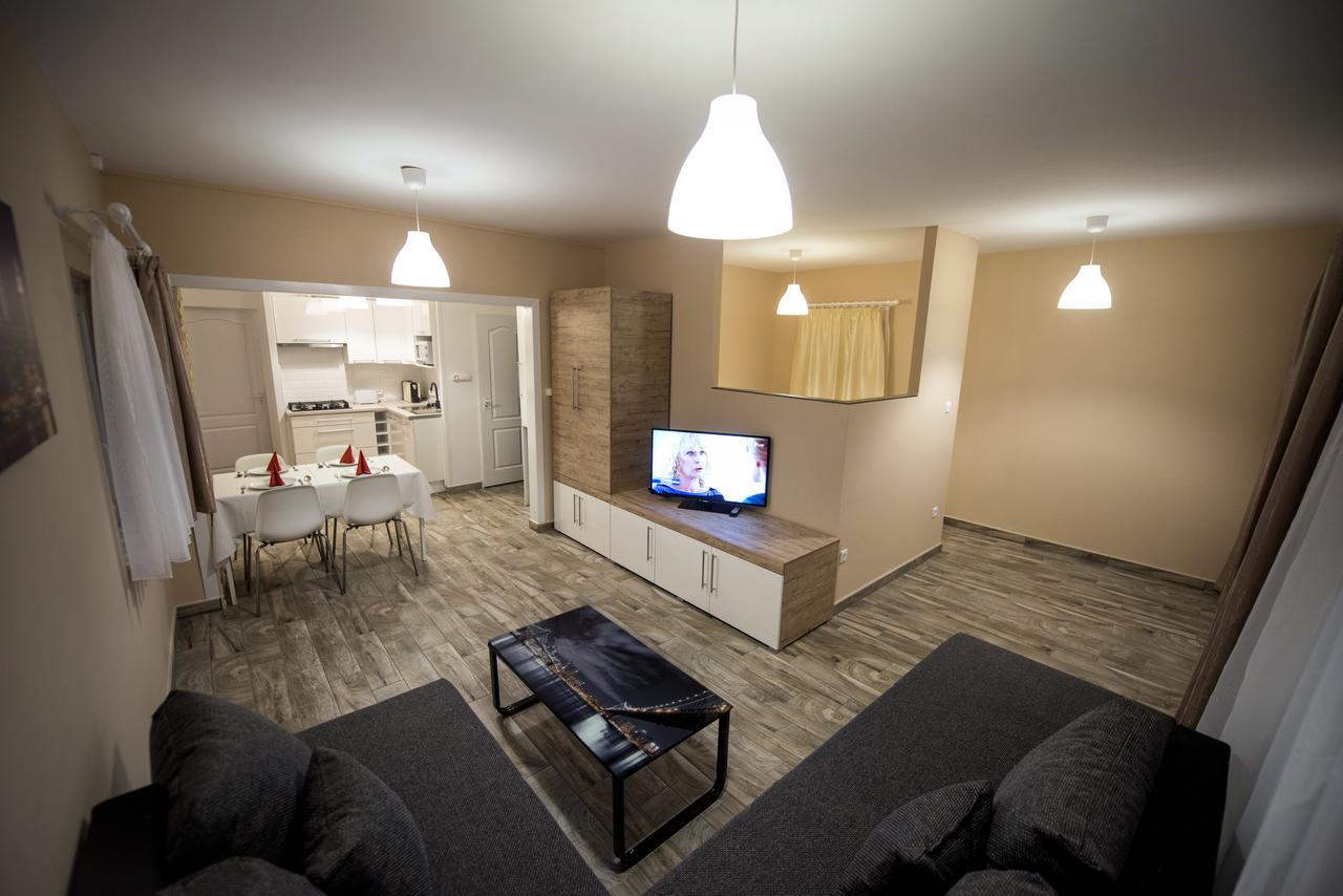 פץ' Panorama City Apartman מראה חיצוני תמונה