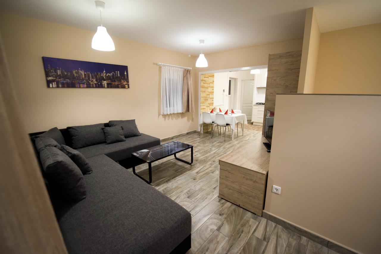 פץ' Panorama City Apartman מראה חיצוני תמונה