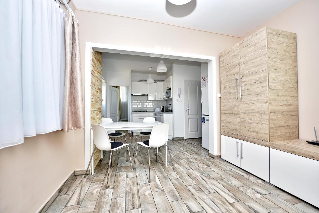 פץ' Panorama City Apartman מראה חיצוני תמונה