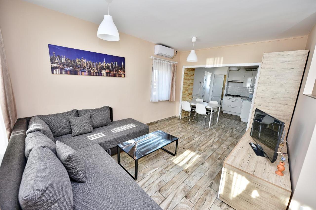פץ' Panorama City Apartman מראה חיצוני תמונה